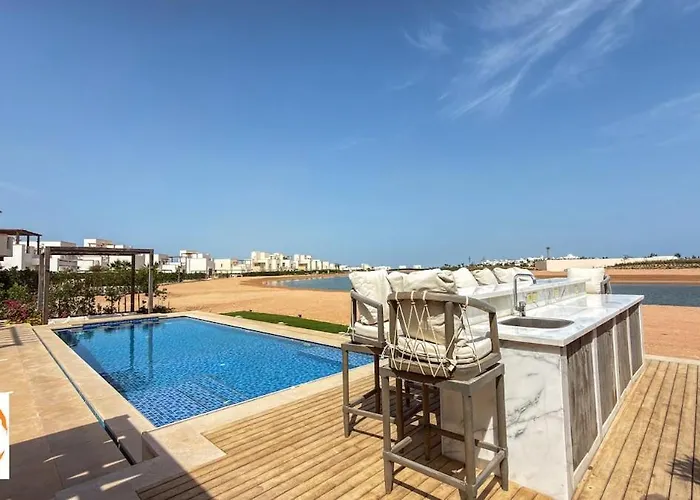 4br Lux Villa, Heated Pool & Nanny ! Near Marina *