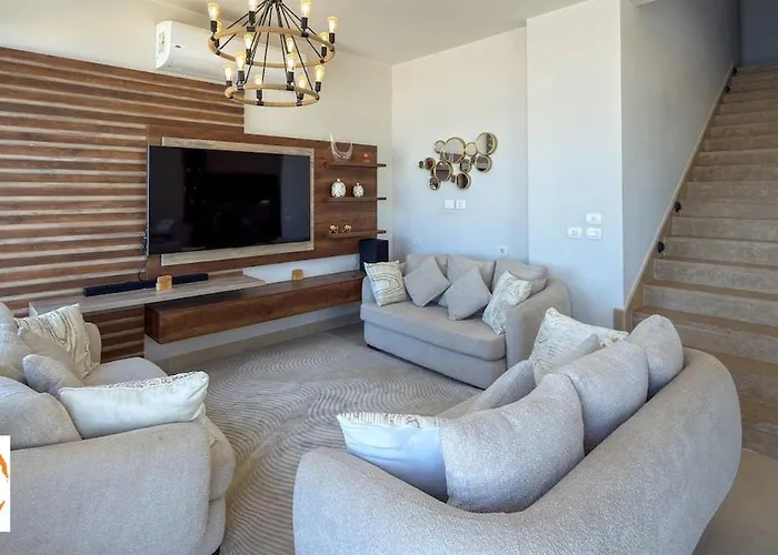 4br Lux Villa, Heated Pool & Nanny ! Near Marina Villa *
