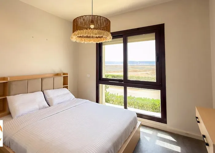 4br Lux Villa, Heated Pool & Nanny ! Near Marina Villa *