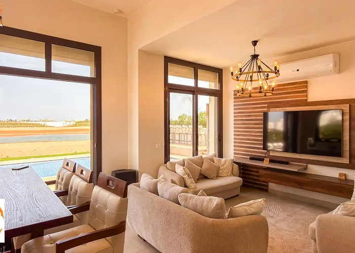 Villa 4br Lux Villa, Heated Pool & Nanny ! Near Marina Hurghada