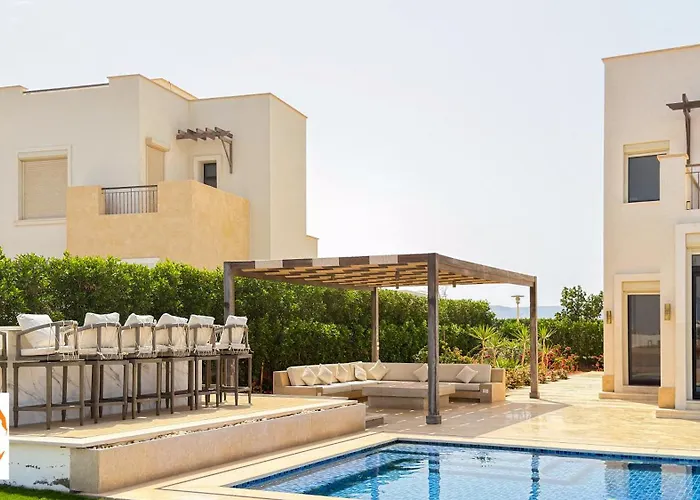 4br Lux Villa, Heated Pool & Nanny ! Near Marina Villa *