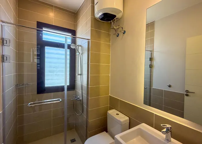 Villa 4br Lux Villa, Heated Pool & Nanny ! Near Marina